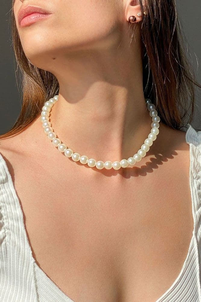 Колье с крупным жемчугом короткое (белый+серебро) — 3